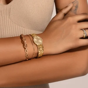 ساعات نسائية